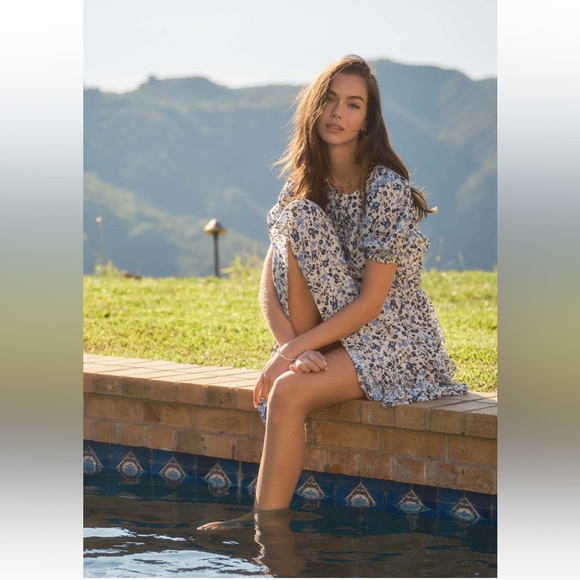 04 Beautiful Boho Floral Print Tiered Maxi Dress - Picture 4 of 6